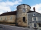 Photo précédente de Châteauvillain une des tours de l'ancien rempart