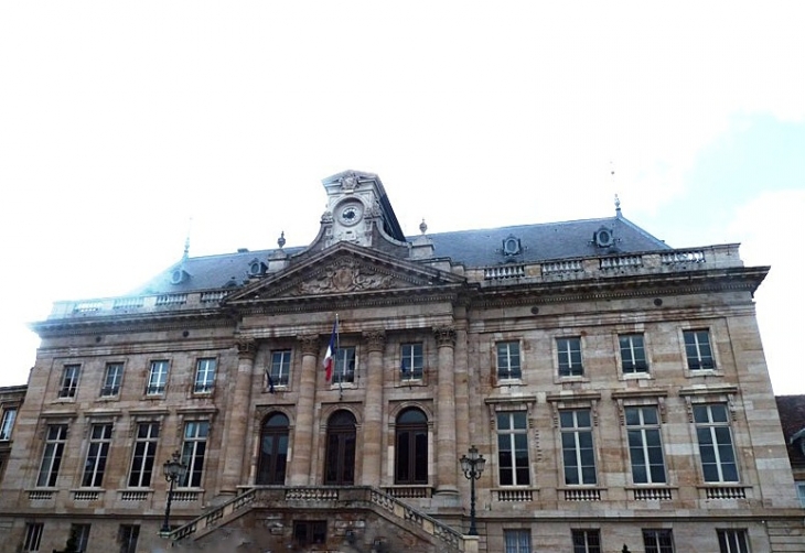 L'hôtel de ville - Langres