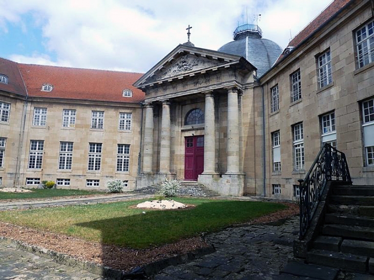 L'hôpital de la Charité - Langres