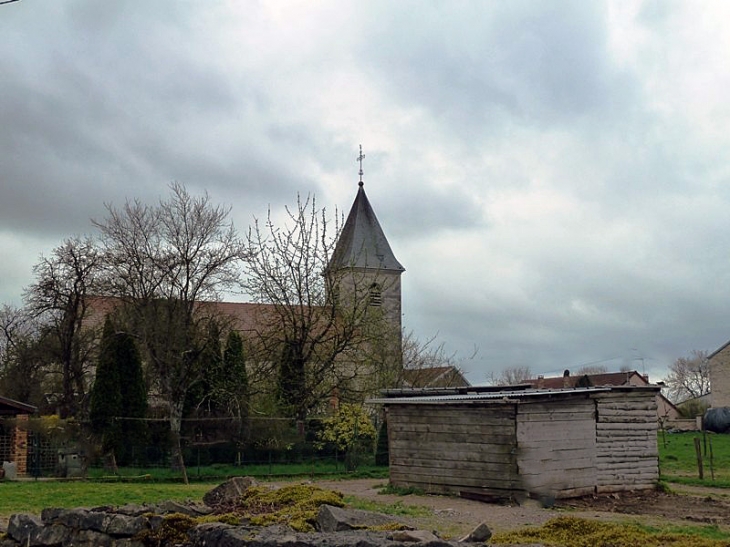 Vue sur l'église - Louvemont