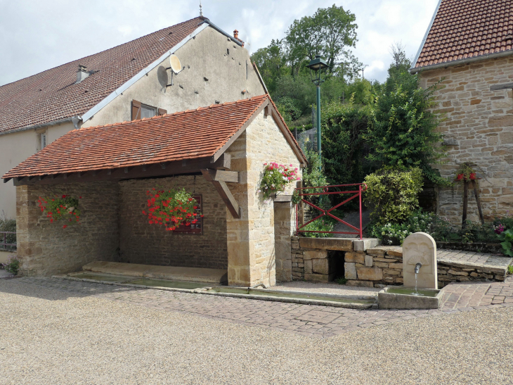 Lavoir - Orcevaux