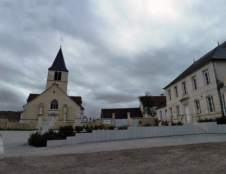 Le centre du village - Richebourg