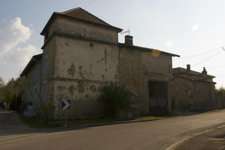 La ferme .Superbe village Nord Haut-Marnais à proximité de Chamouilley, du Der et de St Dizier - Roches-sur-Marne