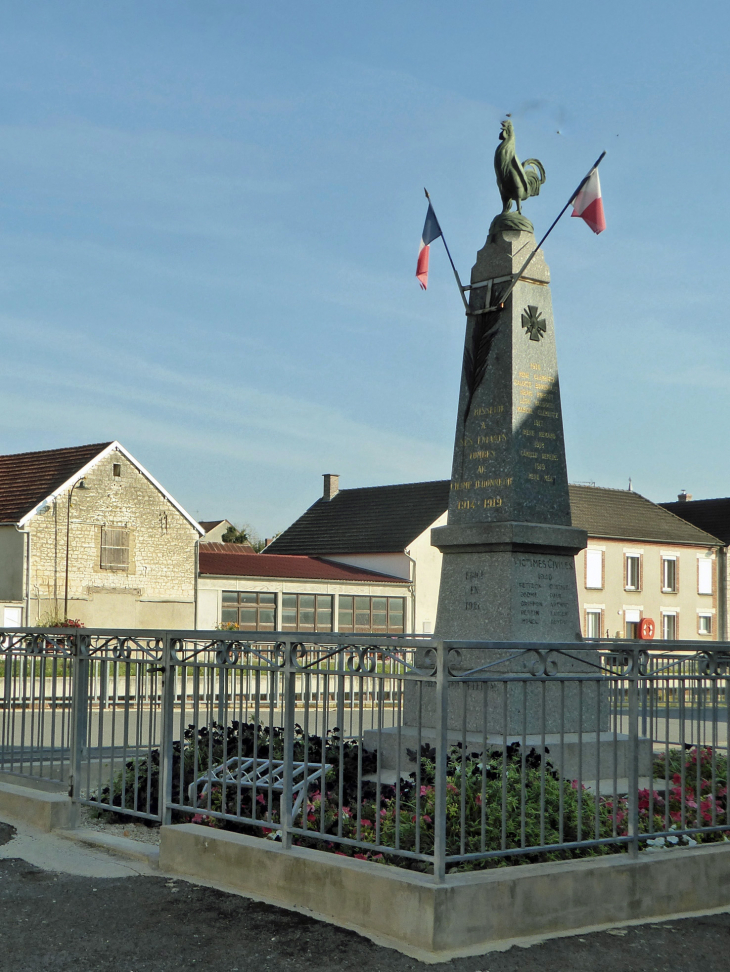 Le monument aux morts - Bisseuil