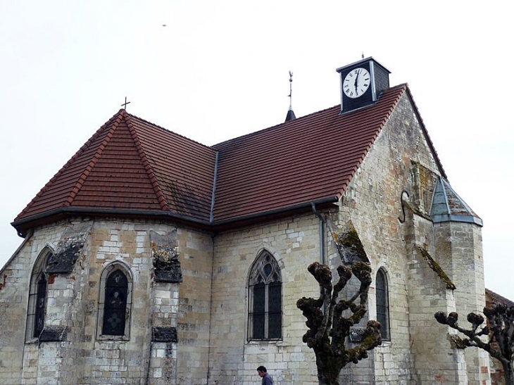 L'église et sa curieuse horloge cheminée - Brandonvillers