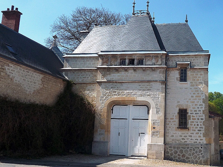 L'entrée du château - Branscourt