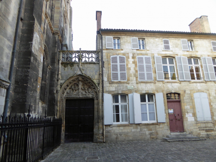 L'église Notre Dame en Vaux et la maison du chapitre - Châlons-en-Champagne