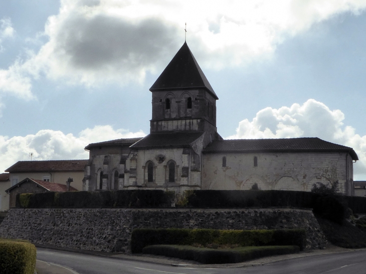 L'église - Dampierre-sur-Moivre