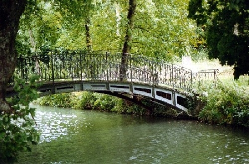 Le vieux pont du château - Dormans