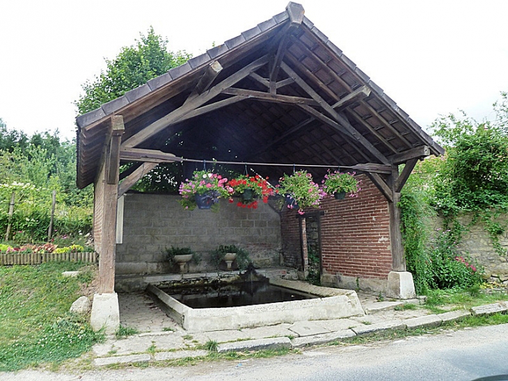 Lavoir - Faverolles-et-Coëmy