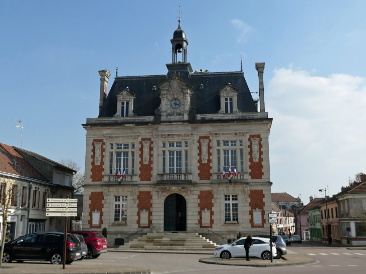 L'hôtel de ville - Fère-Champenoise