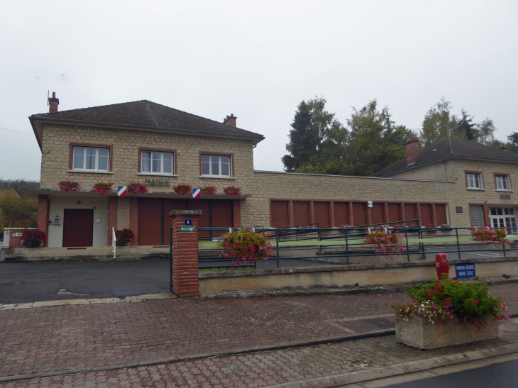 La mairie - Festigny