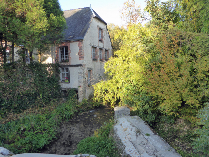 Belle demeure dans le village - Fontaine-sur-Ay