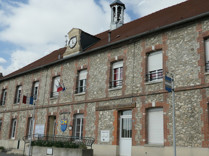 La mairie - Fromentières