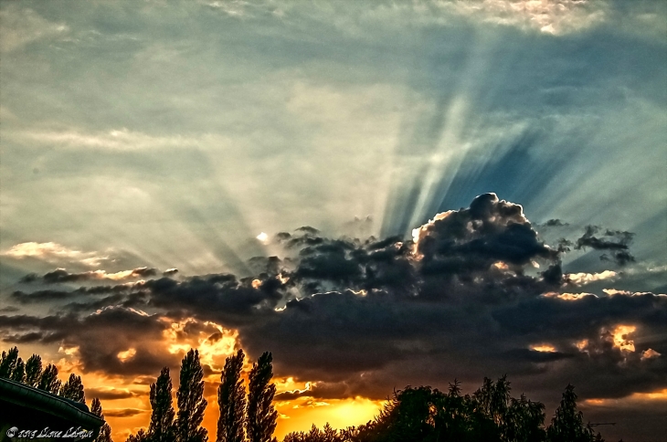 Coucher de soleil sur le petit village de Giffaumont - Giffaumont-Champaubert