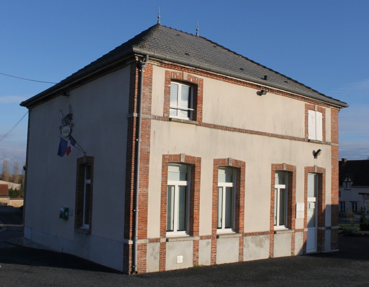 Mairie du village - Gionges