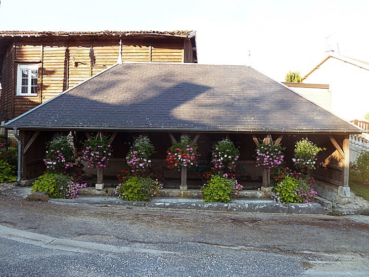 Le lavoir - Heiltz-le-Hutier