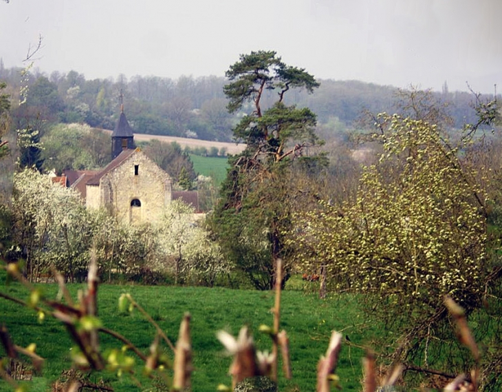 Vue sur l'église - La Neuville-aux-Larris