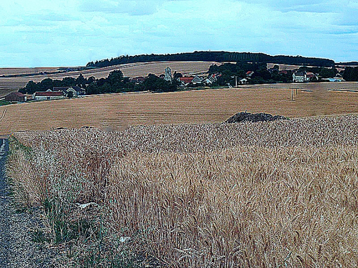 Vue sur le village - Lhéry