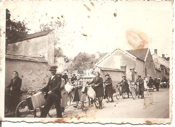 Photo retrouvée parmi d'autre, marquée Louvois au dos, sans date