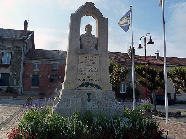 Le monument aux morts - Maurupt-le-Montois