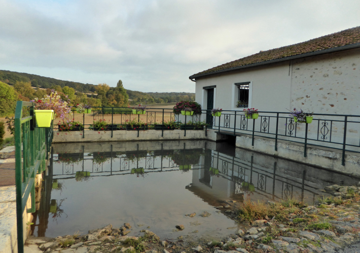 Dans la rue des Sources - Moslins