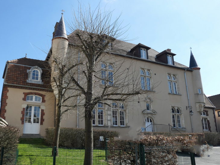 Le château - Orbais-l'Abbaye