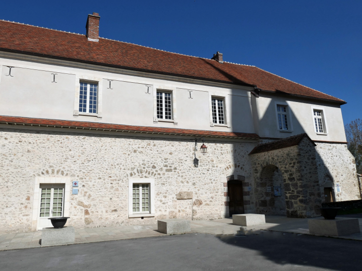 Ancien bâtiment conventuel - Orbais-l'Abbaye