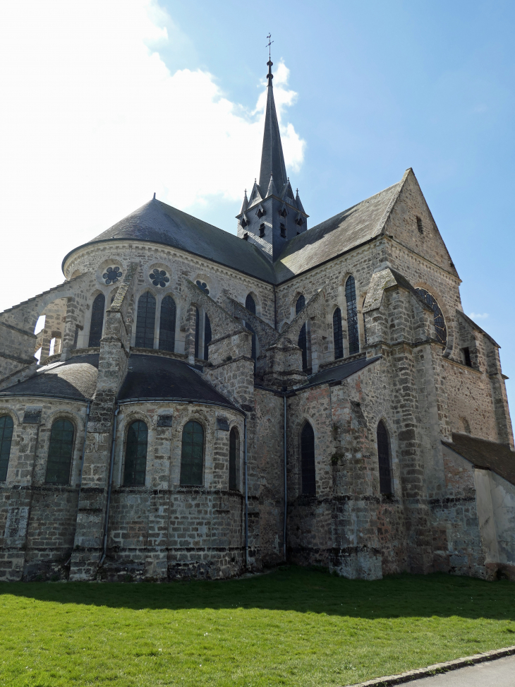 Le chevet de l'abbatiale - Orbais-l'Abbaye