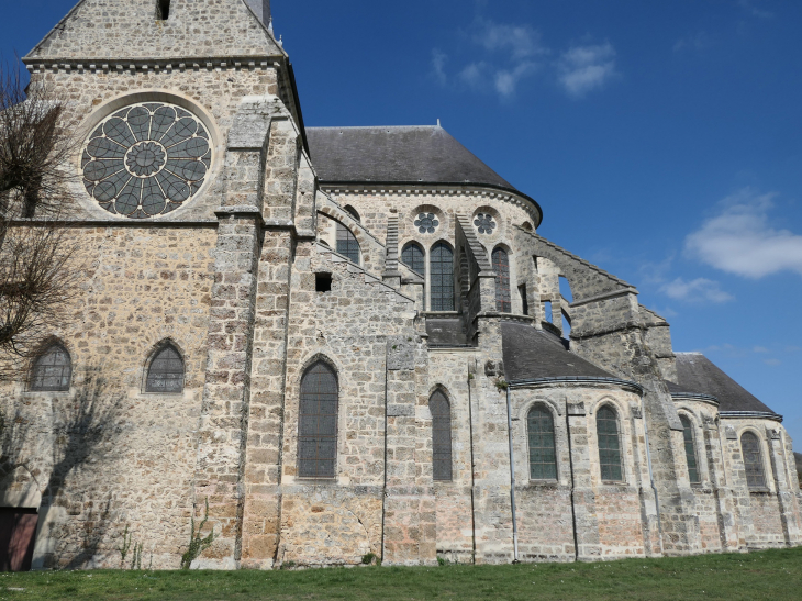 Le chevet de l'abbatiale - Orbais-l'Abbaye