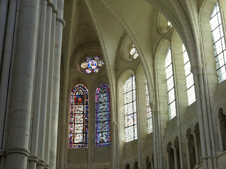 Dans l'église - Orbais-l'Abbaye