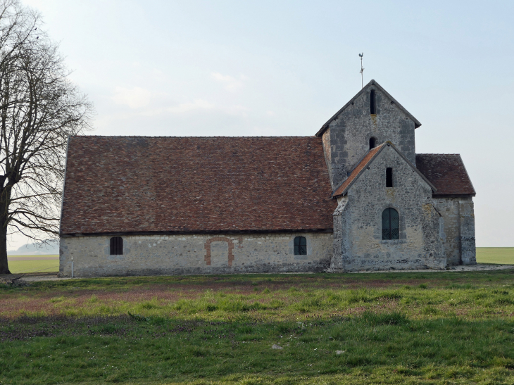 L'église - Pierre-Morains