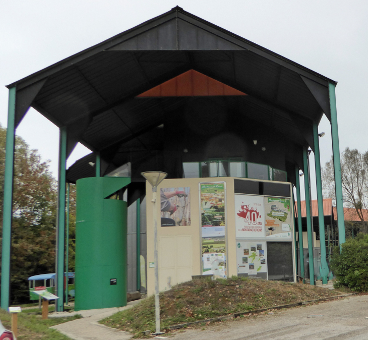 La maison du Parc Naturel régional de la Montagne de Reims - Pourcy