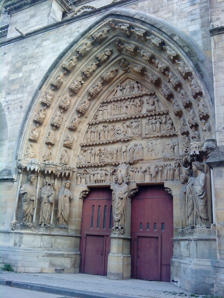 Porte coté de la Cathédrale - Reims