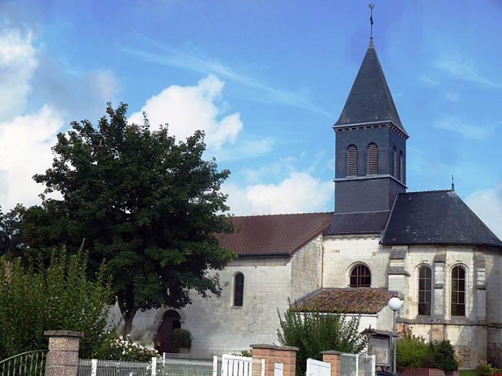 L'église - Saint-Étienne-au-Temple