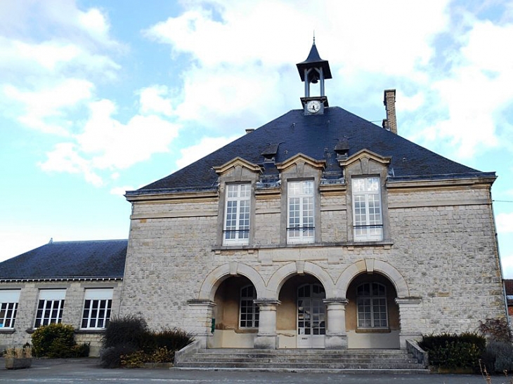 La mairie - Saint-Hilaire-le-Grand