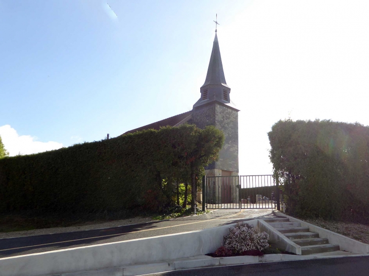 L'église - Saint-Jean-devant-Possesse