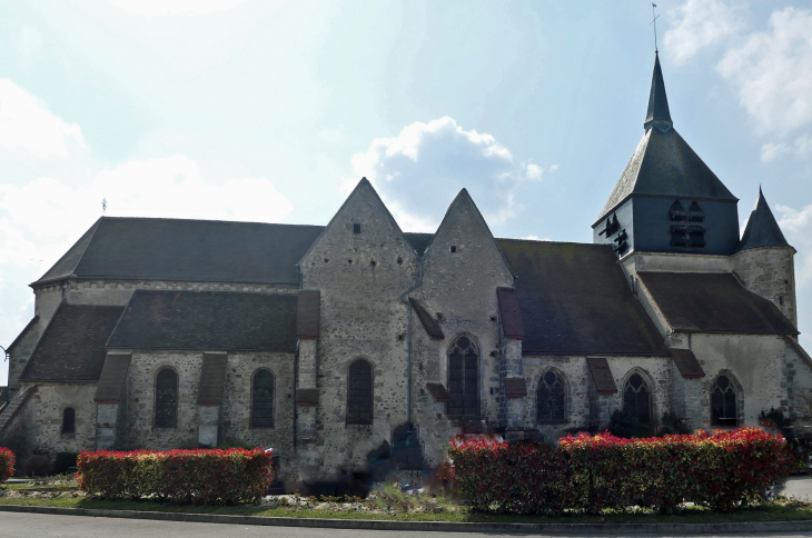 L'église - Saint-Just-Sauvage