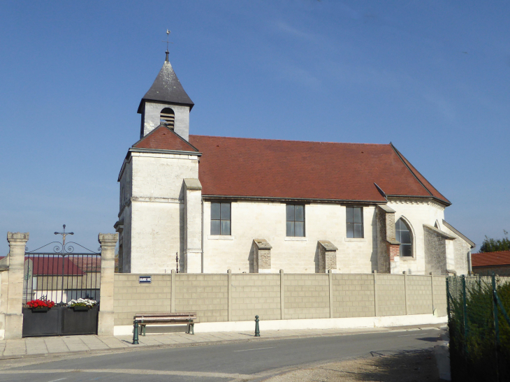 L'église - Saint-Pierre