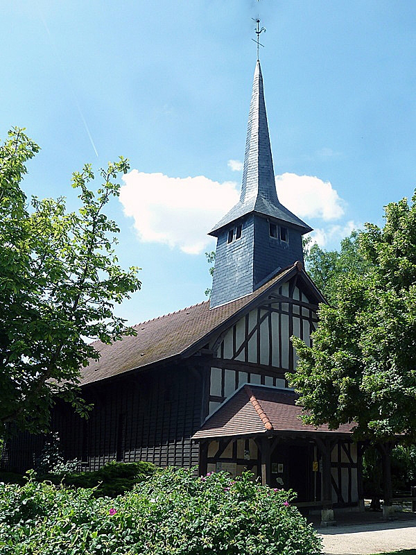  village musée  du Der : l'église du village englouti de Nuisement aux Bois - Sainte-Marie-du-Lac-Nuisement