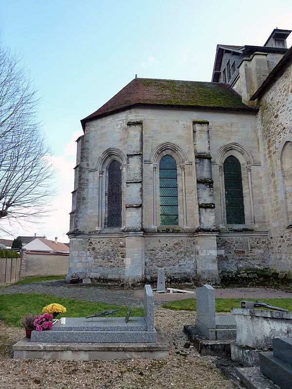 Le chevet de l'église - Sept-Saulx