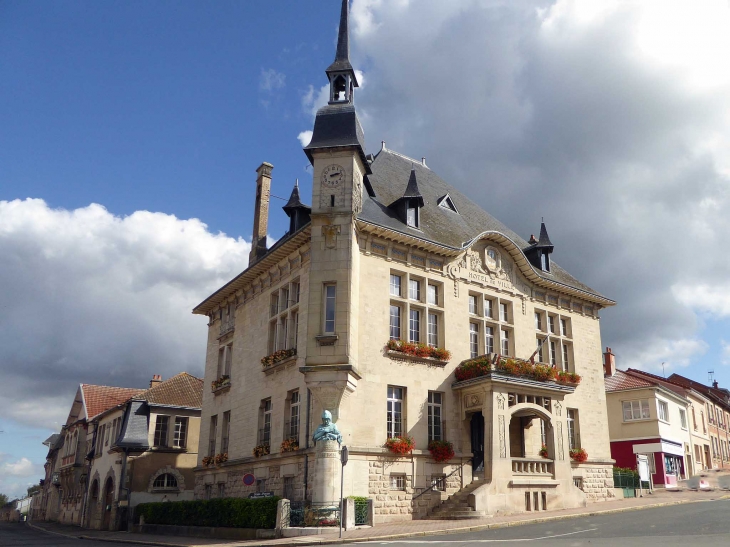 La mairie - Sermaize-les-Bains