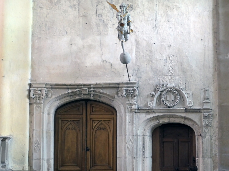 Dans l'église Saint  Denis - Sézanne