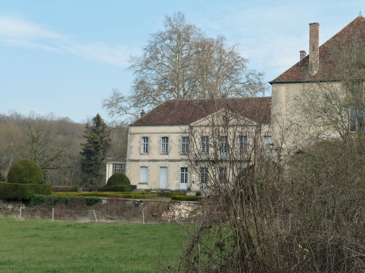 L'abbaye Notre Dame du Reclus - Talus-Saint-Prix