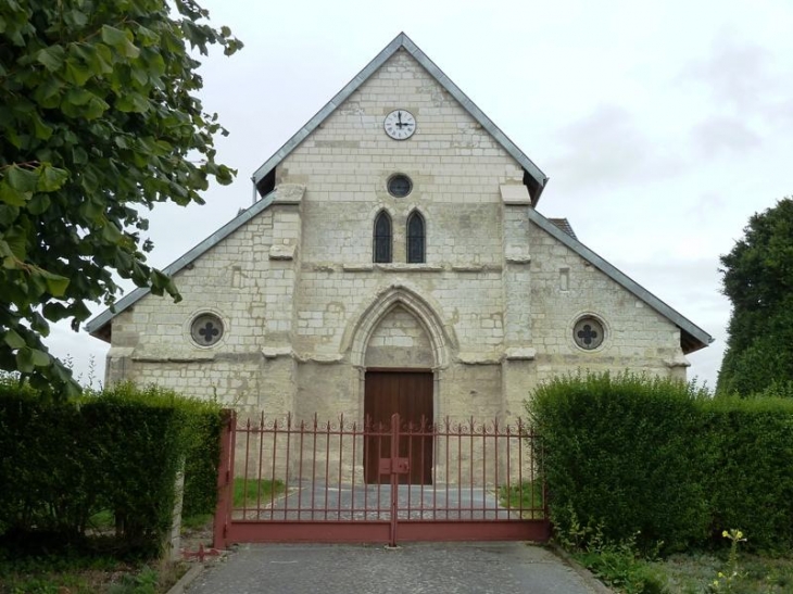 L'entrée de l'église - Vatry