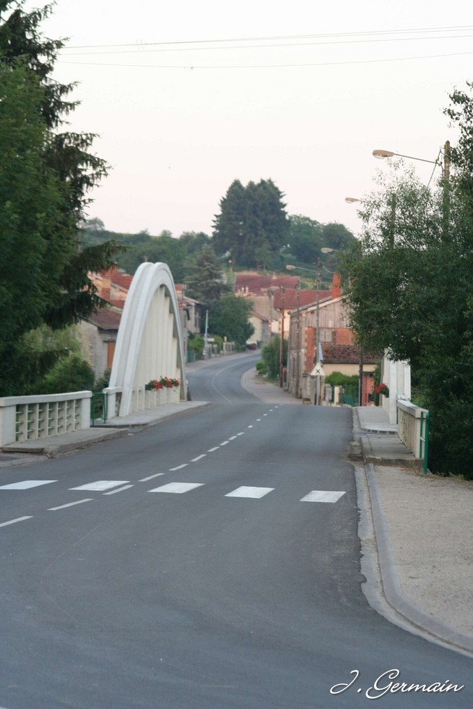 Vue de la mairie - Vienne-la-Ville