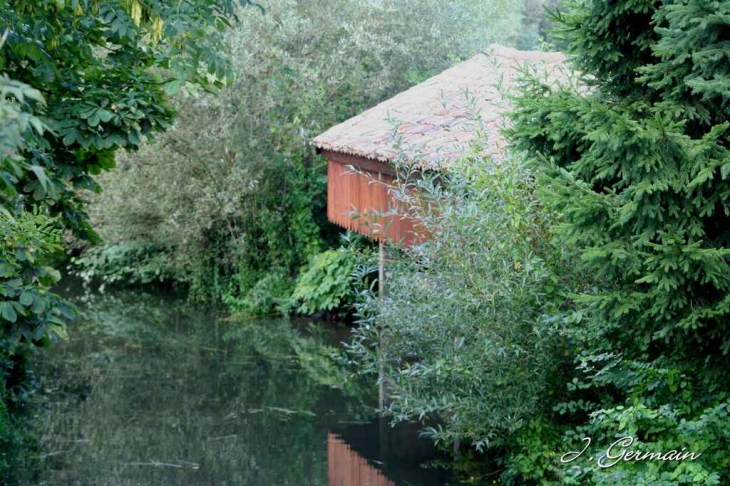 Lavoir - Vienne-la-Ville