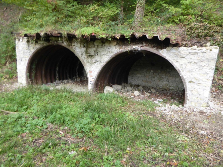 Vestiges 14-18 le campement français - Vienne-le-Château