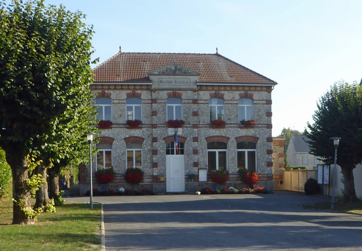 La mairie - Voipreux