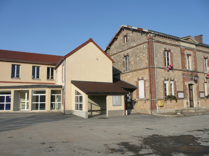 Mairie,école,salle municipale - Vouzy